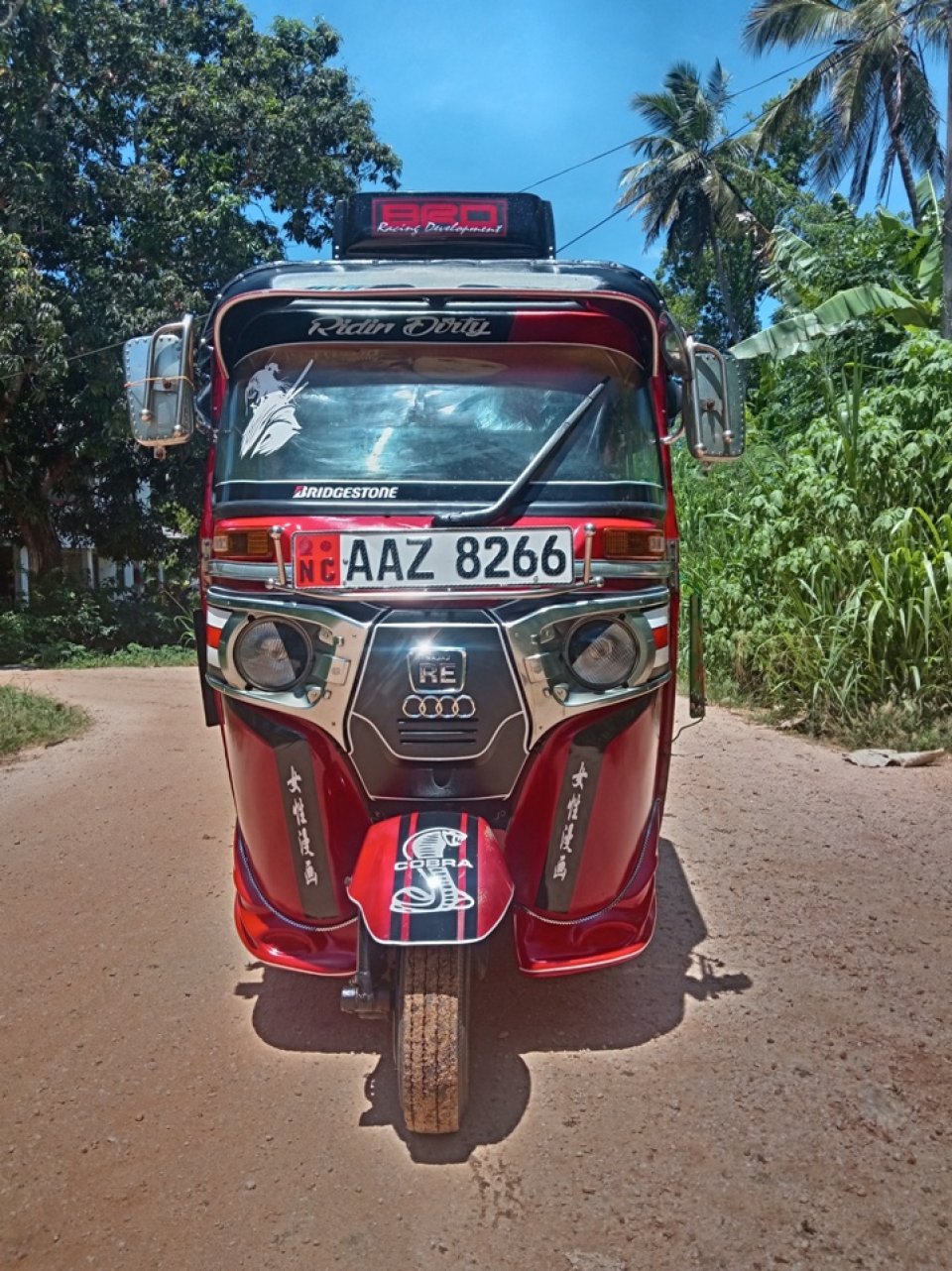Bajaj three wheeler 2015
